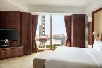 pudong shangri la shanghai