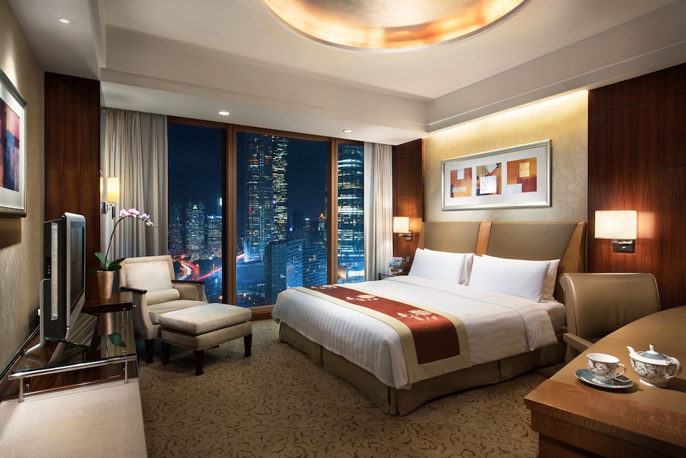 pudong shangri la shanghai