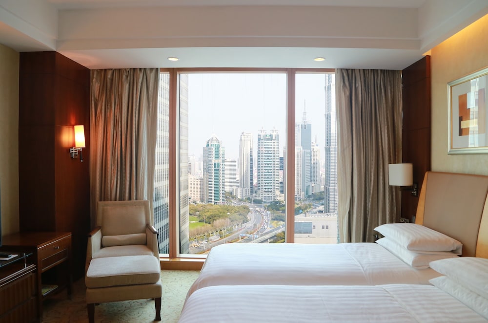 pudong shangri la shanghai