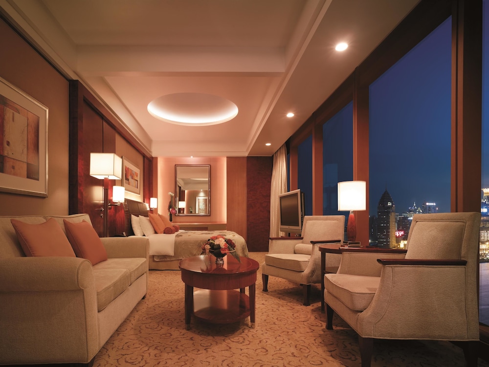 pudong shangri la shanghai