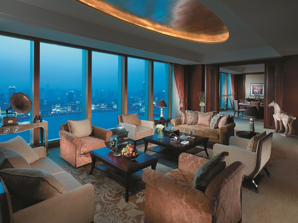 pudong shangri la shanghai