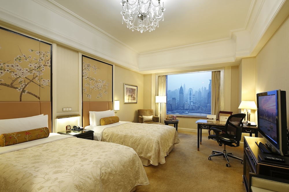 pudong shangri la shanghai