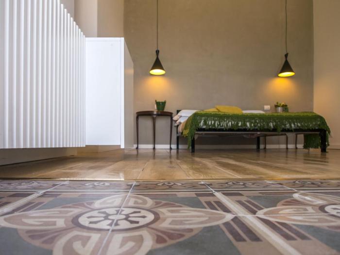 tale restaurant and suite