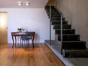 tale restaurant and suite