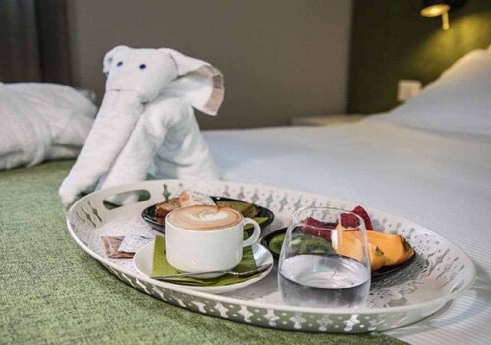 Airone City Hotel,Catania>>Castiglione Di Sicilia,4 star