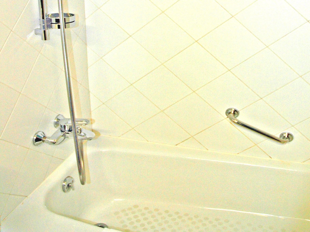 donghu collection hotel shanghai