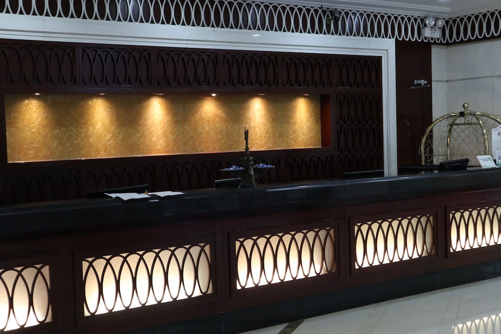 donghu collection hotel shanghai