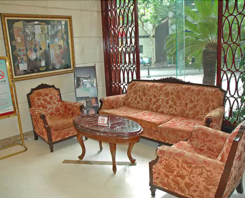 donghu collection hotel shanghai