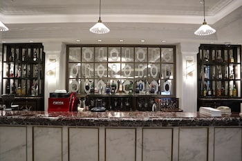 donghu collection hotel shanghai