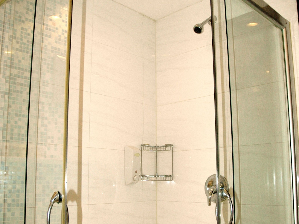donghu collection hotel shanghai