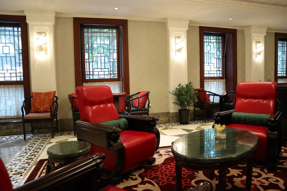 donghu collection hotel shanghai