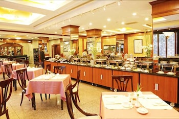 donghu collection hotel shanghai