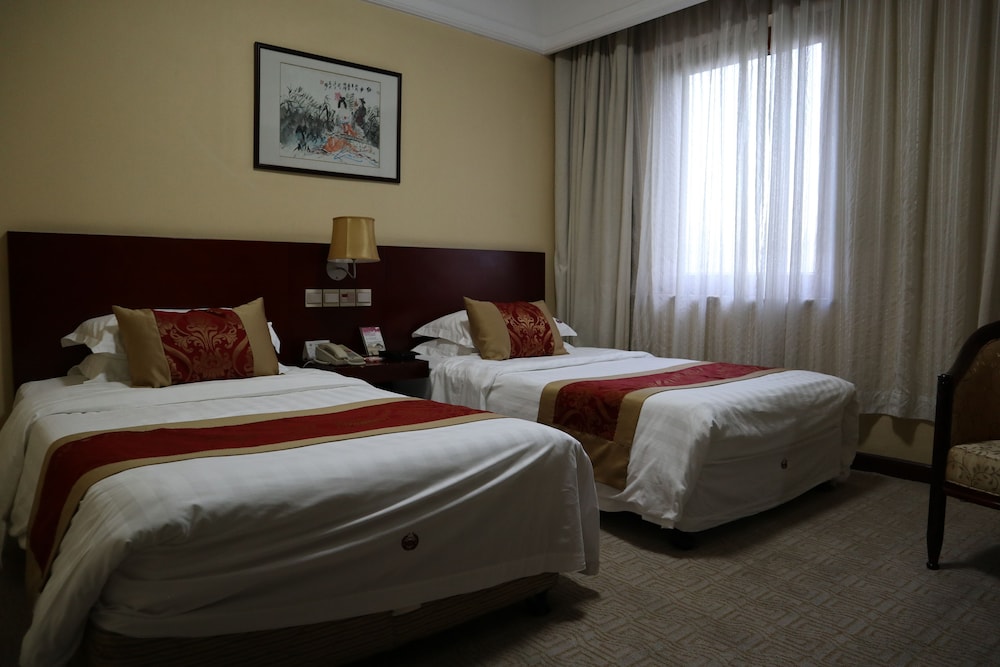 donghu collection hotel shanghai