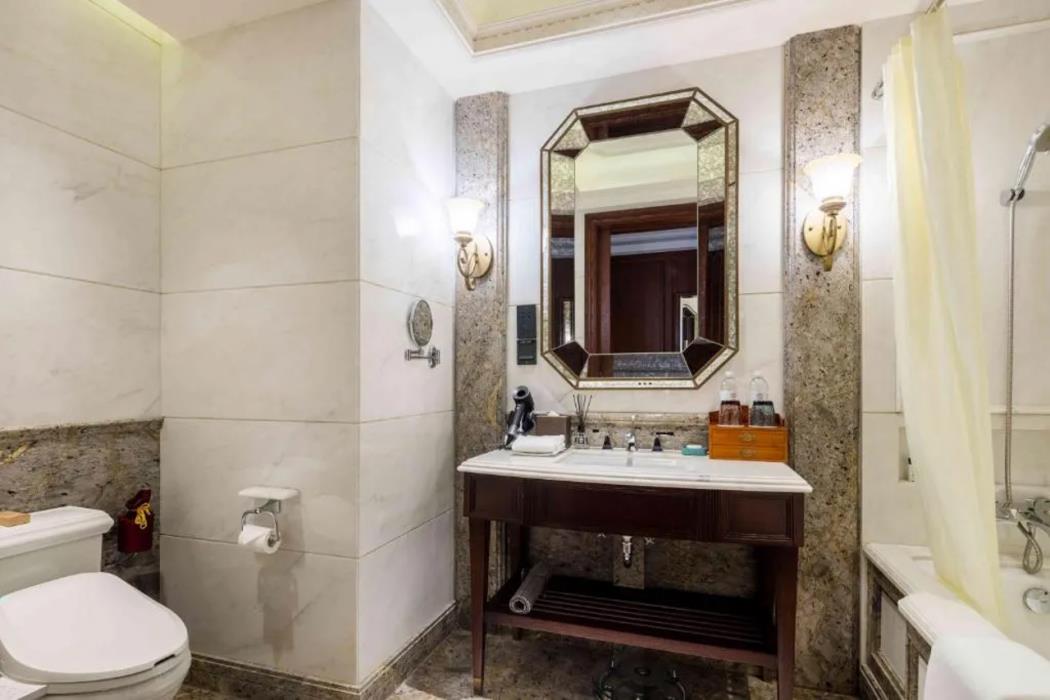 Donghu Collection Hotel Shanghai,Near Jing An Temple,4 star