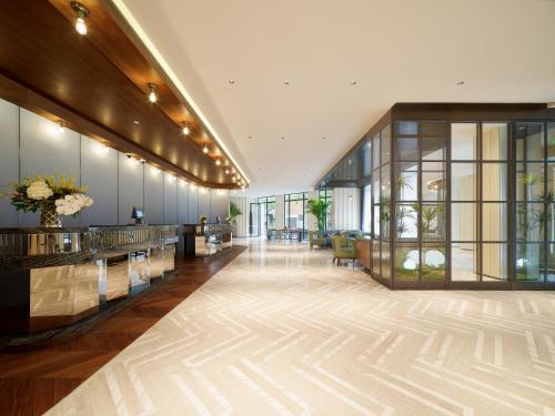 donghu collection hotel shanghai