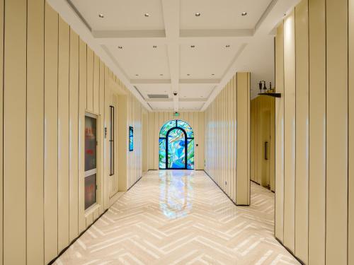 donghu collection hotel shanghai