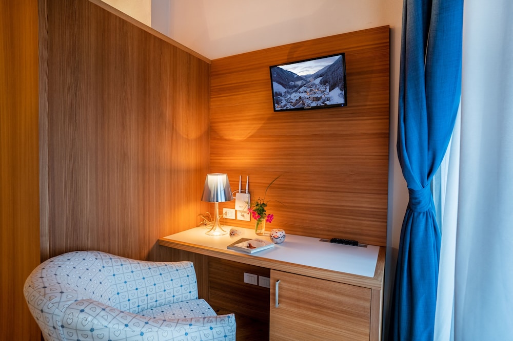 albergo palazzo lodron bertelli