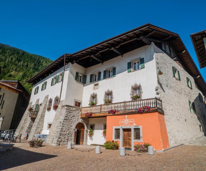 albergo palazzo lodron bertelli