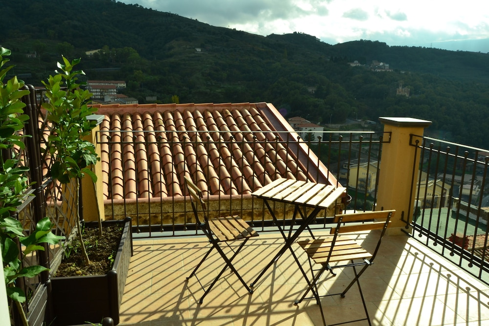 cento tari guest house