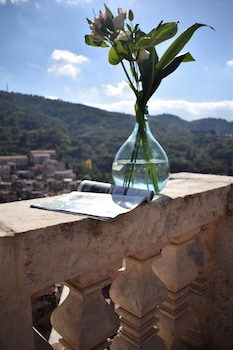 Cento Tari' Guest House,Catania>>Castiglione Di Sicilia,3 star