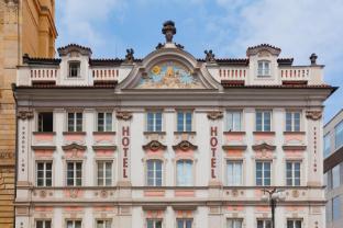 hotel prague inn