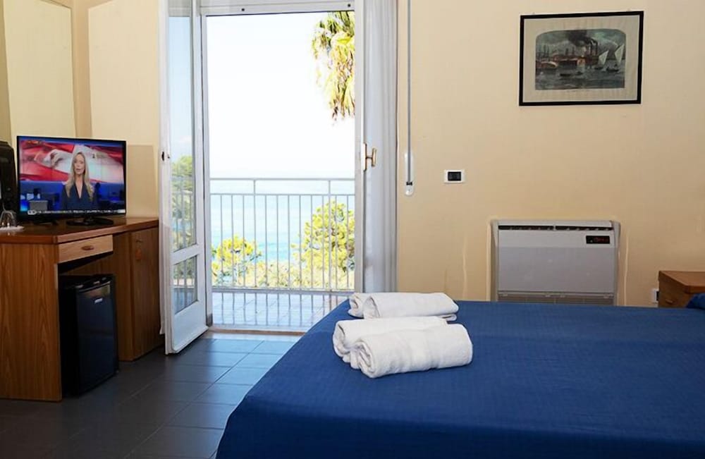 hotel parthenius
