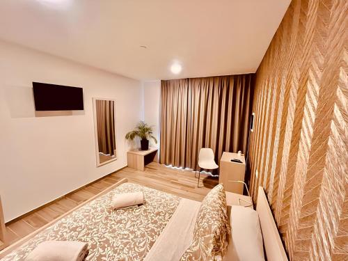 hotel academy
