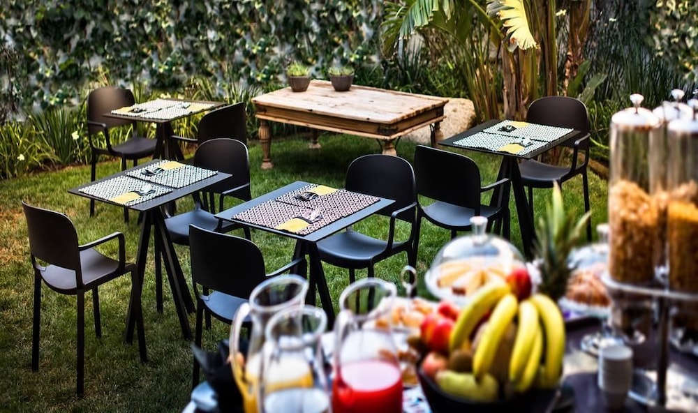 Teku Boutique Hotel,Cagliari>>Bari Sardo,3 star