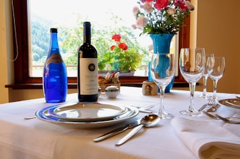 hotel adamello