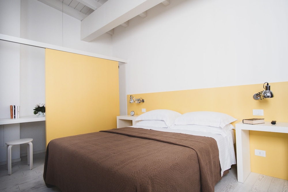 casa fola city centre rooms