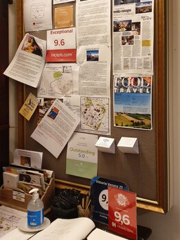 Vittorioveneto25,Near Modena Cathedral,3 star