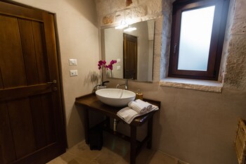 almapetra trulli resort