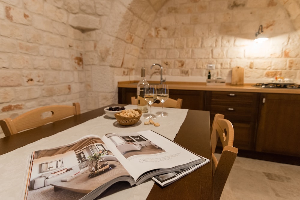 almapetra trulli resort