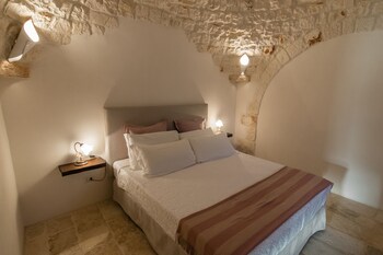 almapetra trulli resort