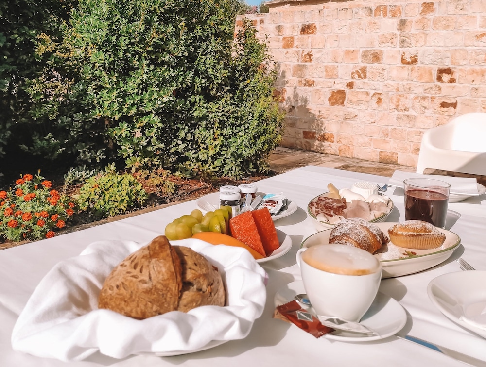 almapetra trulli resort