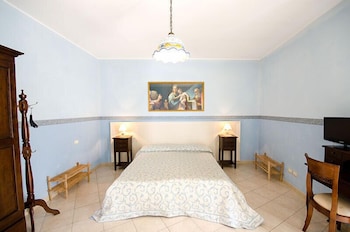 Iris Bed And Breakfast,Castellaneta>>Andria,3 star
