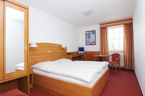 Hotel Avion,Veleslavin>>Prague,3 star