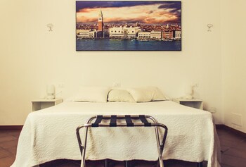 airport venice diego 2