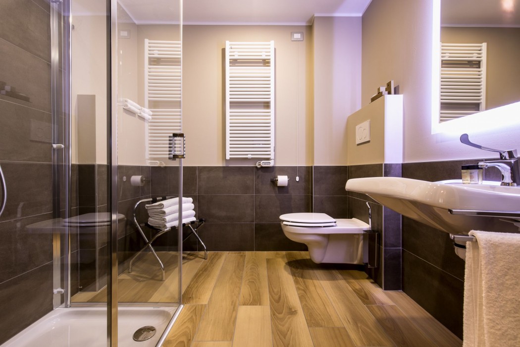 43 station hotel