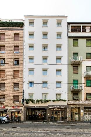43 station hotel