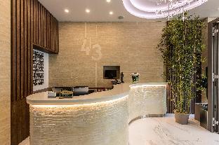 43 station hotel