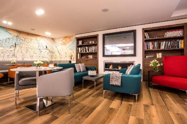 43 station hotel