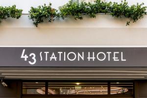 43 station hotel