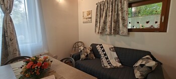 lazy bee camping village