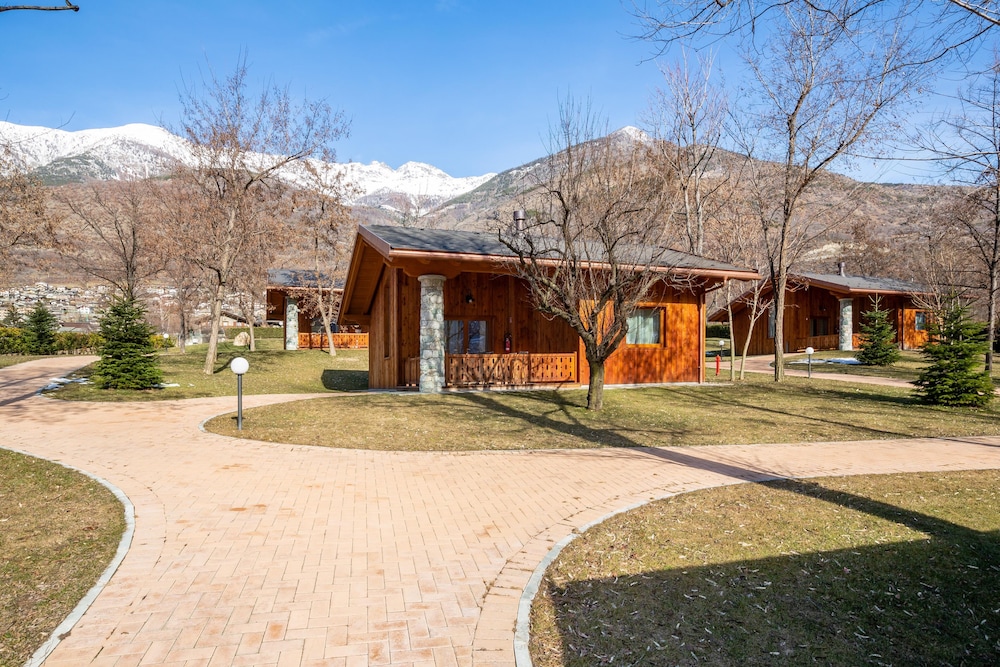 lazy bee camping village