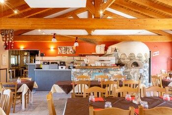 lazy bee camping village