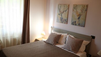 lazy bee camping village