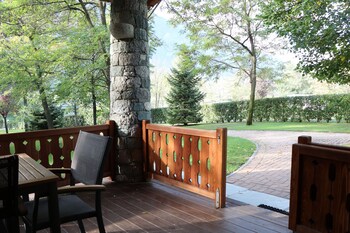 lazy bee camping village