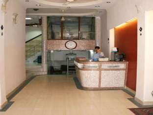 hotel pearl plaza