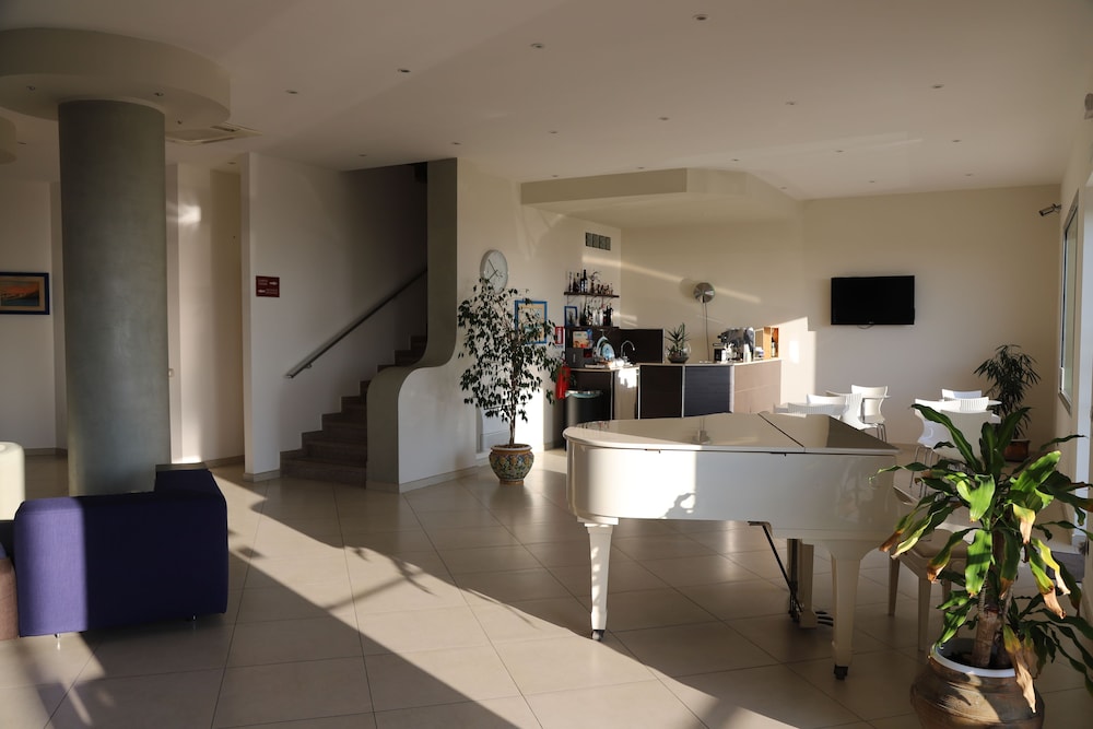hotel celeste